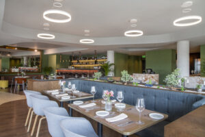 Golden Tulip Design Tbilisi-ის „ტიტა“ რესტორნიდან თბილისის ყველაზე ლამაზი პანორამული ხედი იშლება 1 IMG 0787